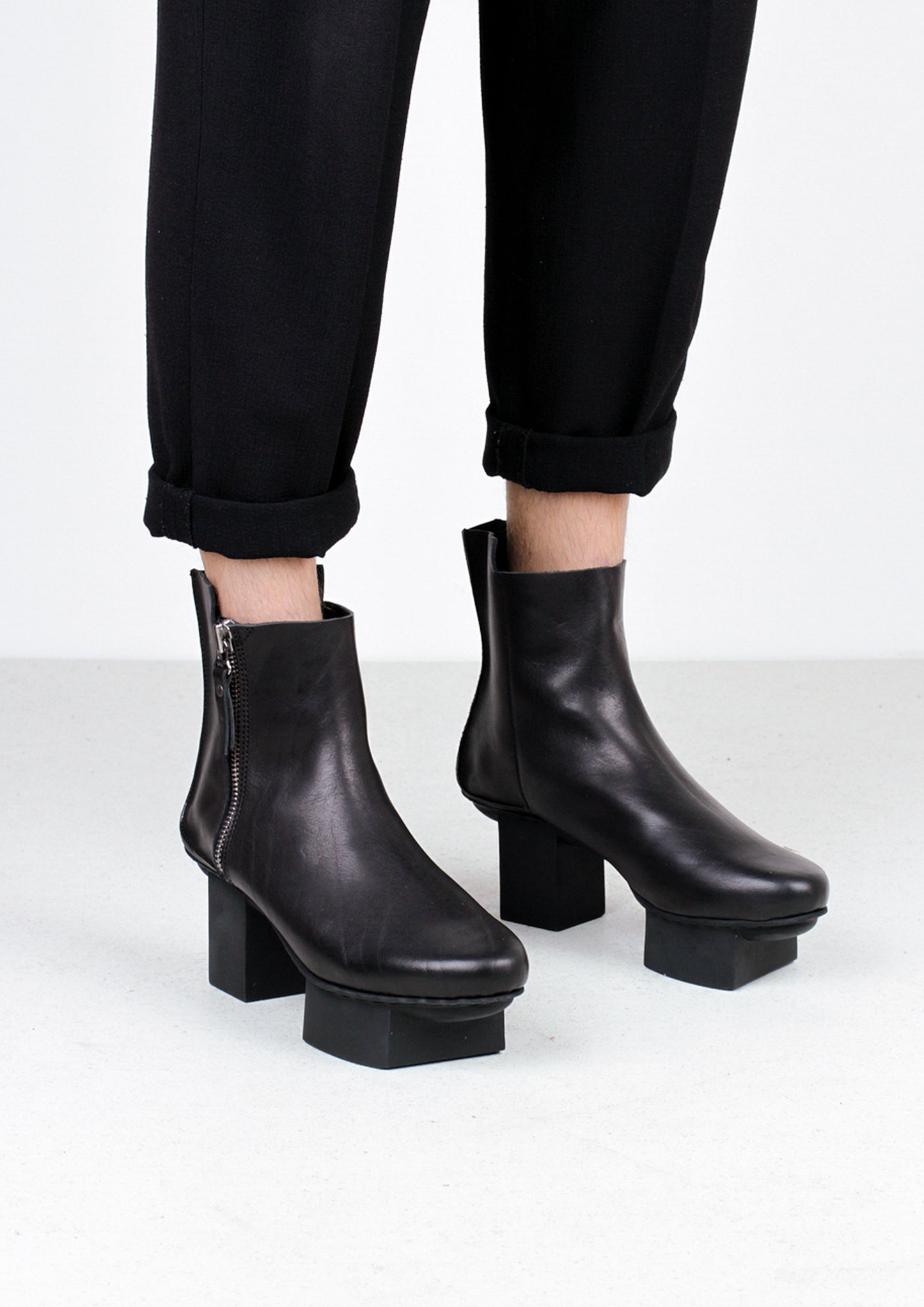 Boots Line - Black